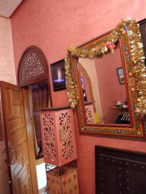 Dar Sam - Mary Room